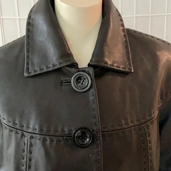 Vintage Soft Black Leather Flared Jacket Sz Small - Picture 2 of 8